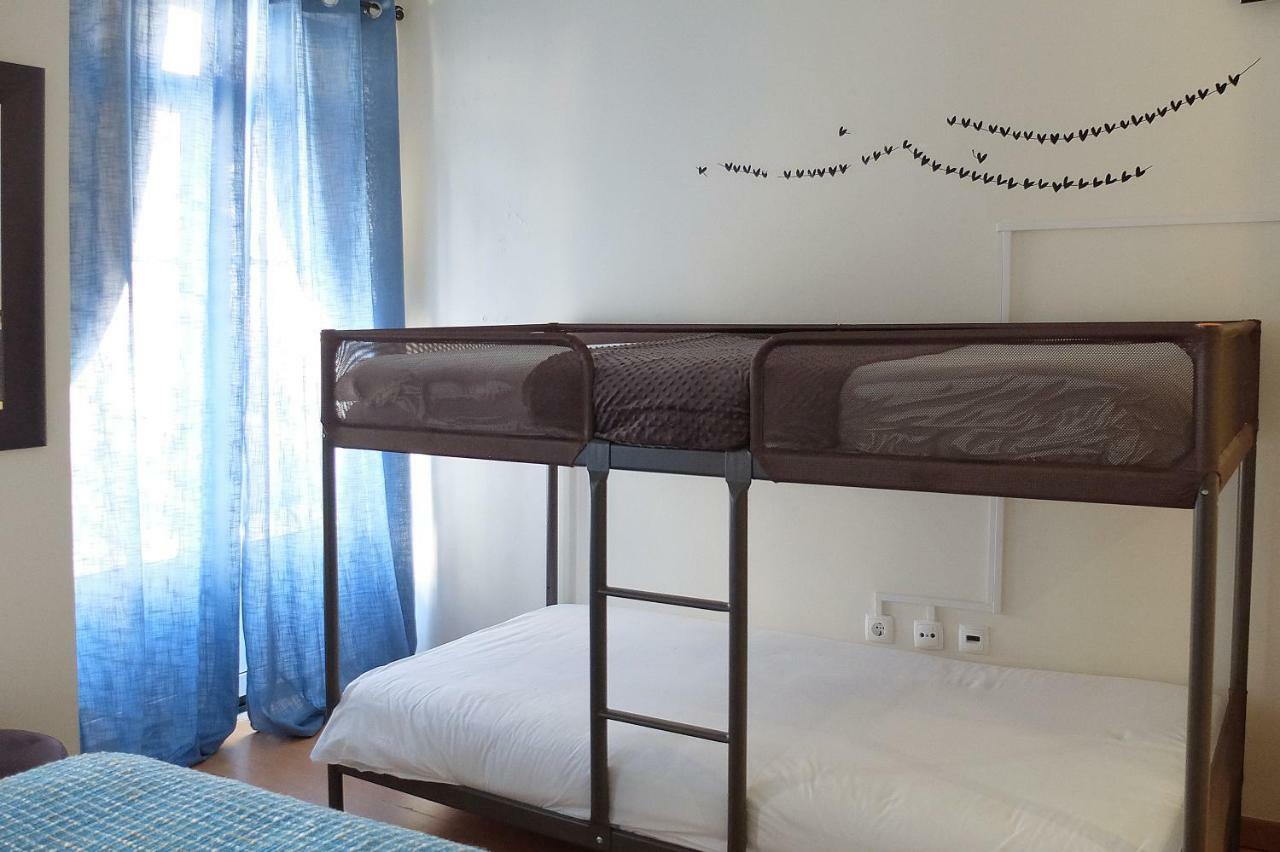 Family House Hostel Aveiro Ngoại thất bức ảnh
