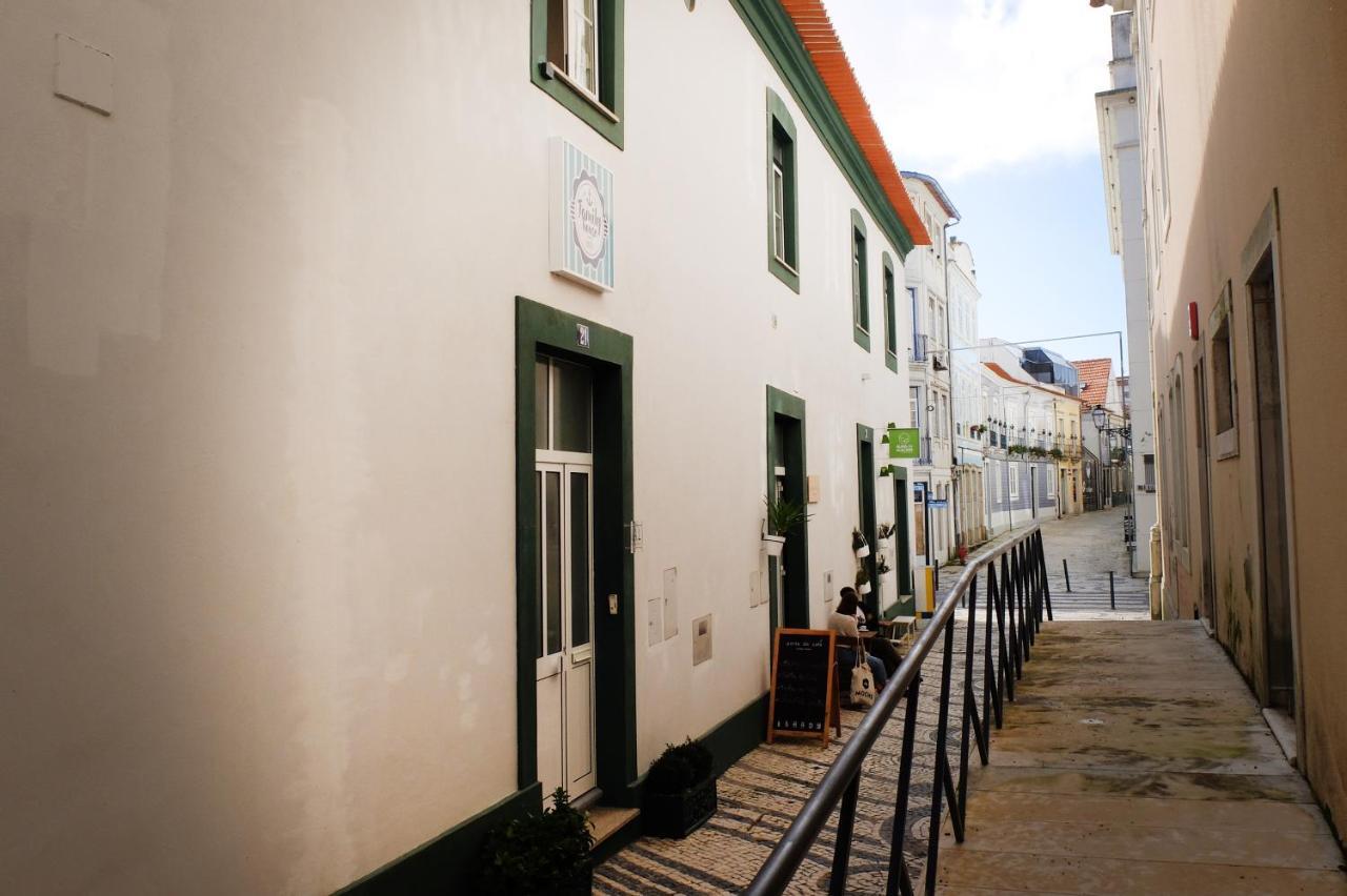 Family House Hostel Aveiro Ngoại thất bức ảnh